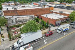 1013 4th Ave. photo 4