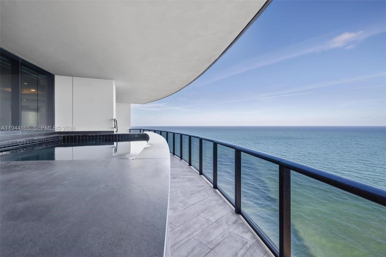 18555 Collins Ave , Unit 2601, Sunny Isles Beach, FL 33160 Photo