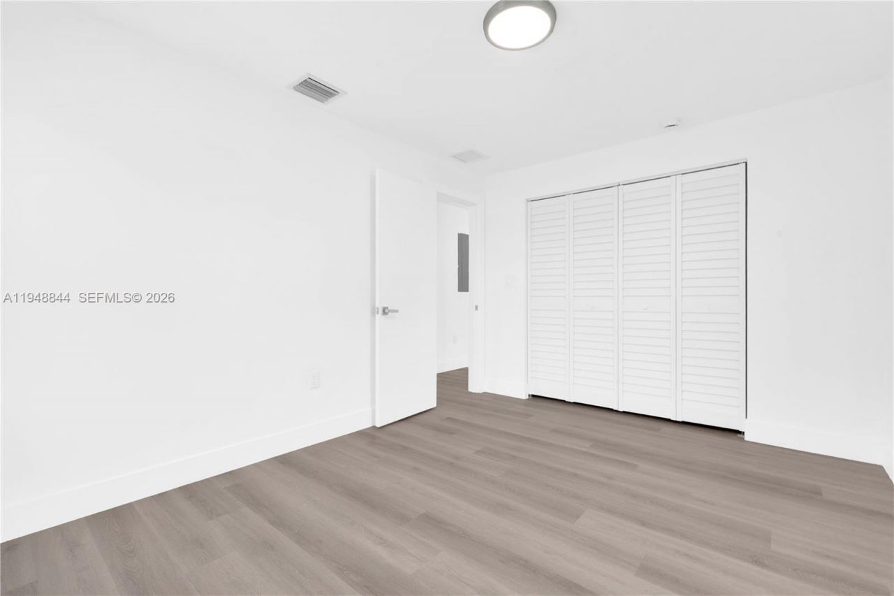 2310 NW 155th St, Miami Gardens, FL 33054 Photo