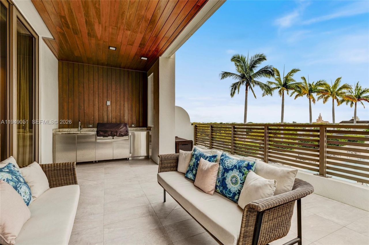 515 Valencia Ave, Unit 604, Coral Gables, FL 33134 Photo