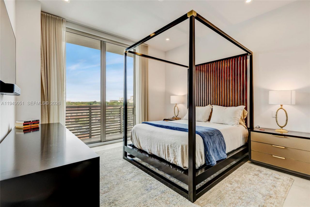 515 Valencia Ave, Unit 604, Coral Gables, FL 33134 Photo