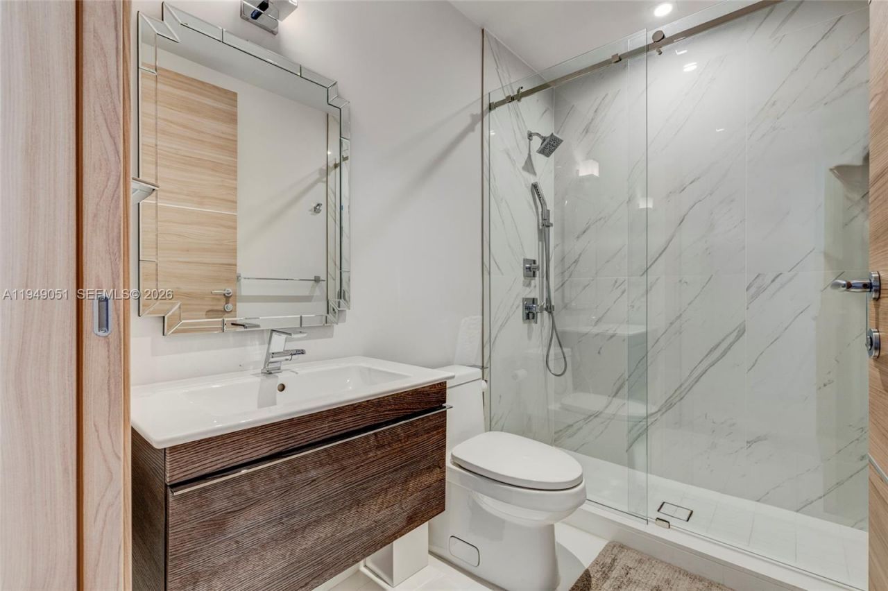 515 Valencia Ave, Unit 604, Coral Gables, FL 33134 Photo