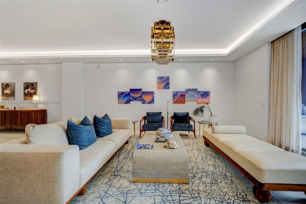 515 Valencia Ave, Unit 604, Coral Gables, FL 33134 Photo