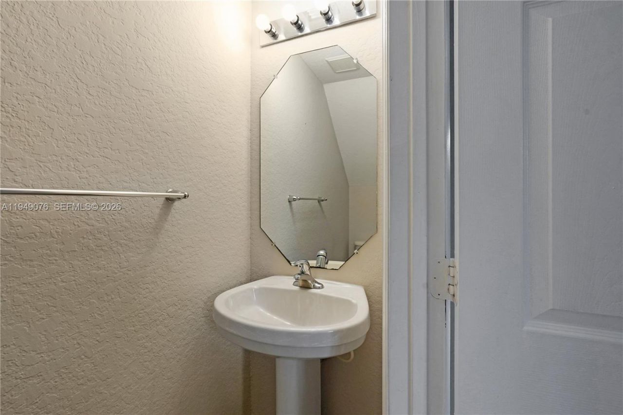 3533 Sonoma Dr, Riviera Beach, FL 33404 Photo