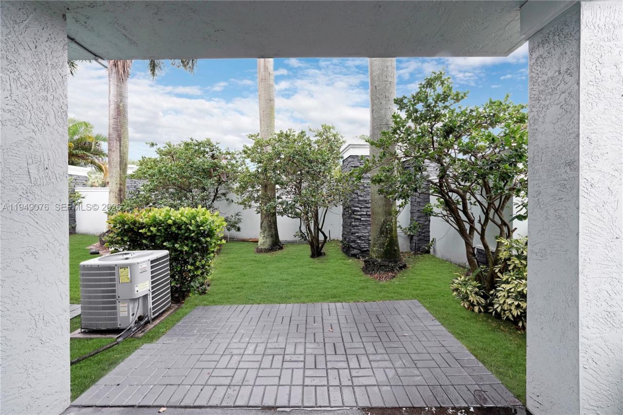 3533 Sonoma Dr, Riviera Beach, FL 33404 Photo