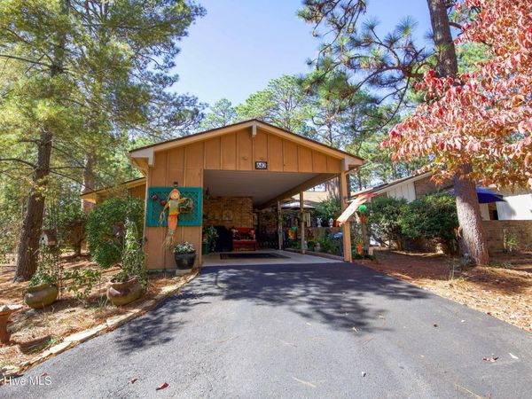 642 Redwood Drive, Southern Pines, NC 28387