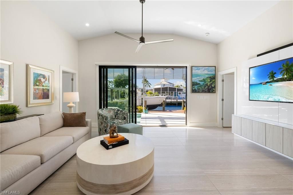 1820 Holiday Ln, Naples, FL 34104 Photo