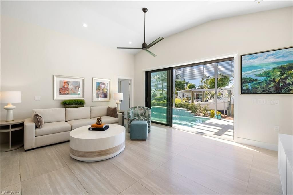 1820 Holiday Ln, Naples, FL 34104 Photo