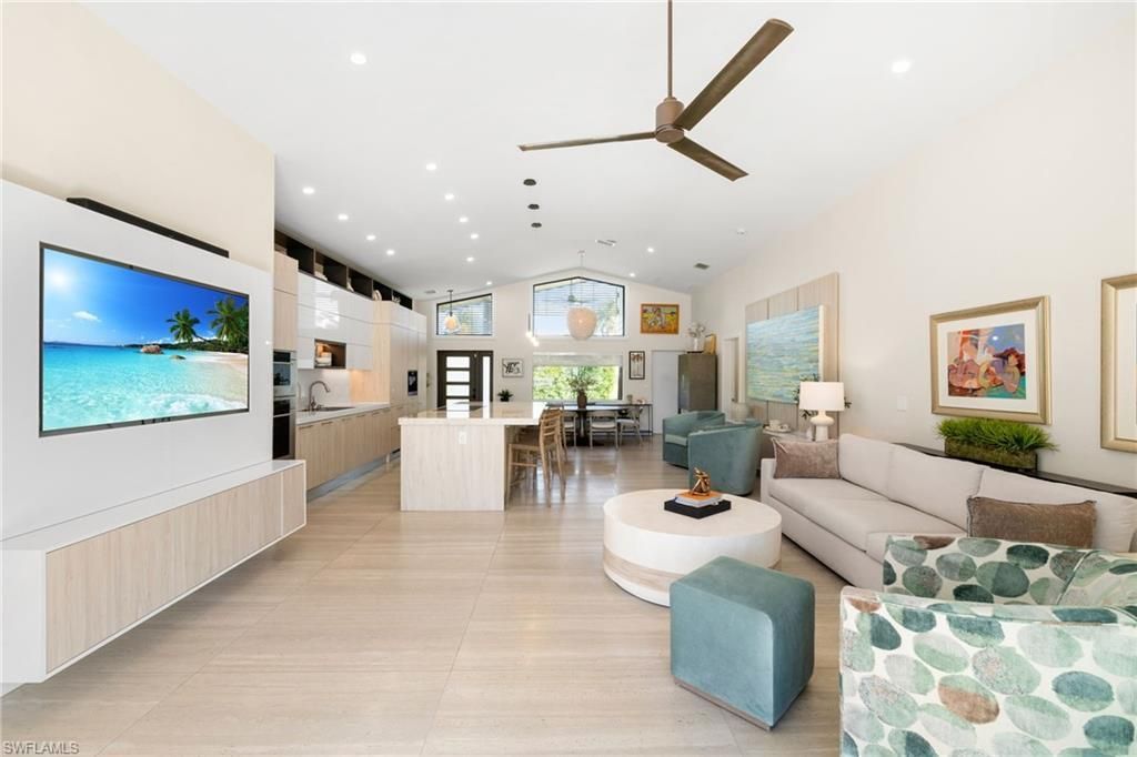 1820 Holiday Ln, Naples, FL 34104 Photo