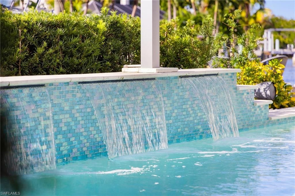 1820 Holiday Ln, Naples, FL 34104 Photo