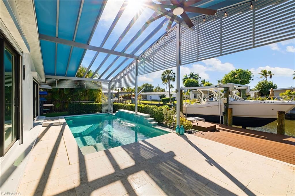 1820 Holiday Ln, Naples, FL 34104 Photo