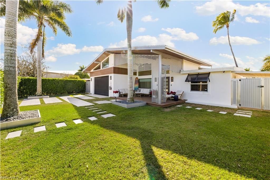 1820 Holiday Ln, Naples, FL 34104 Photo