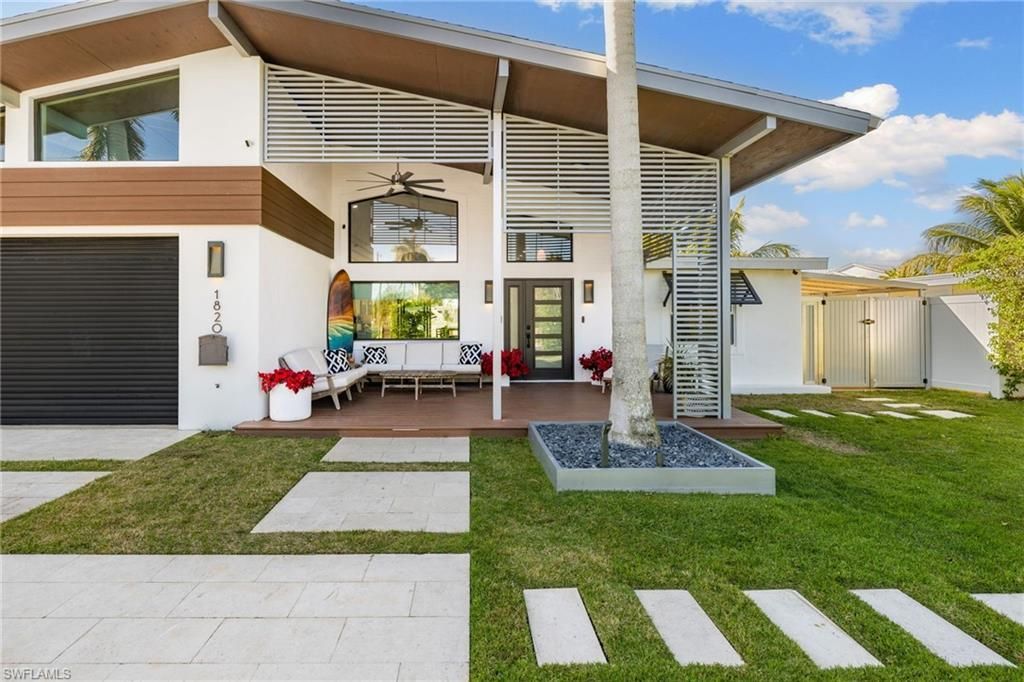 1820 Holiday Ln, Naples, FL 34104 Photo