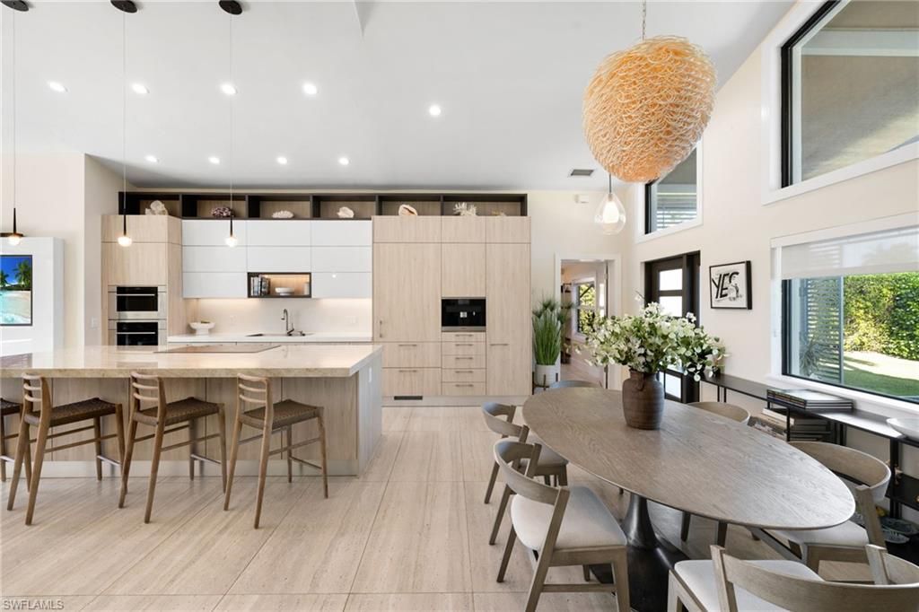 1820 Holiday Ln, Naples, FL 34104 Photo