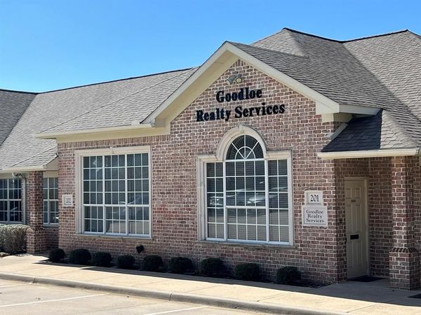 2840 Keller Springs Road, Unit 201-202, Carrollton, TX 75006