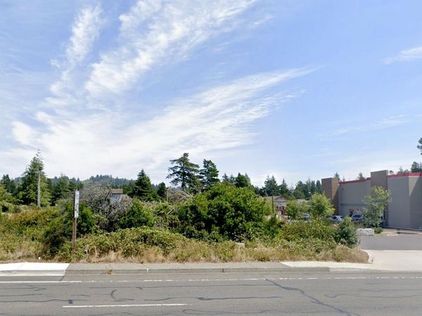 3590 Hwy 101 Hwy, Florence, OR 97439
