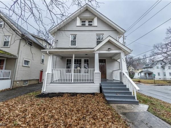 985 Bloomfield Avenue, Akron, OH 44302