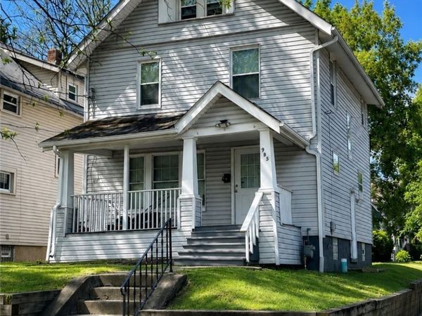 985 Bloomfield Avenue, Akron, OH 44302