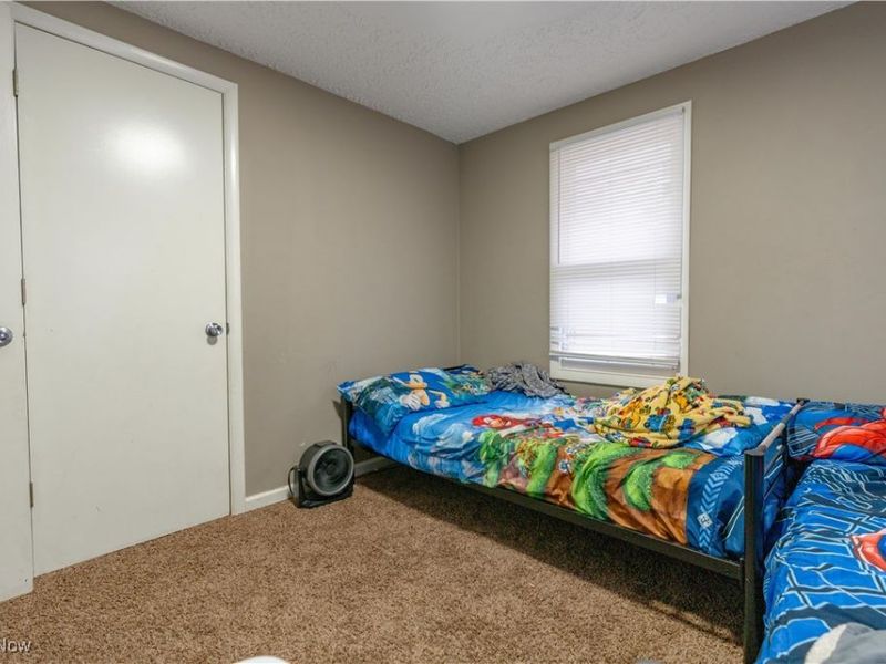 985 Bloomfield Avenue, Akron, OH 44302 Photo 19