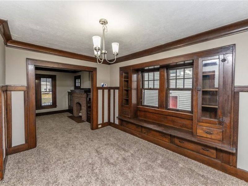 985 Bloomfield Avenue, Akron, OH 44302 Photo 8