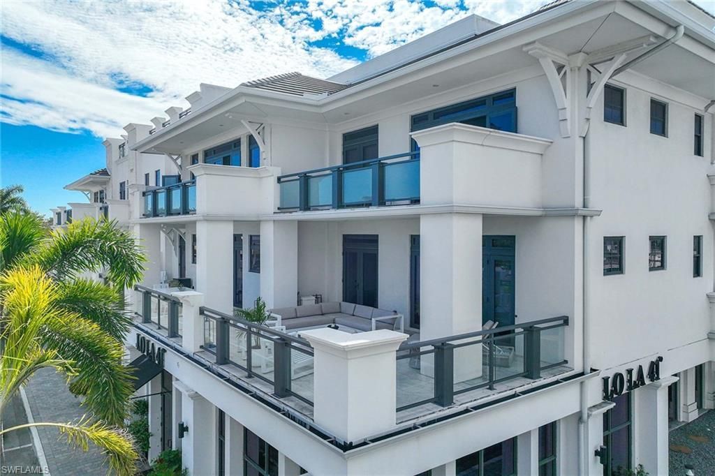 875 6th Ave S, Unit 203, Naples, FL 34102 Photo