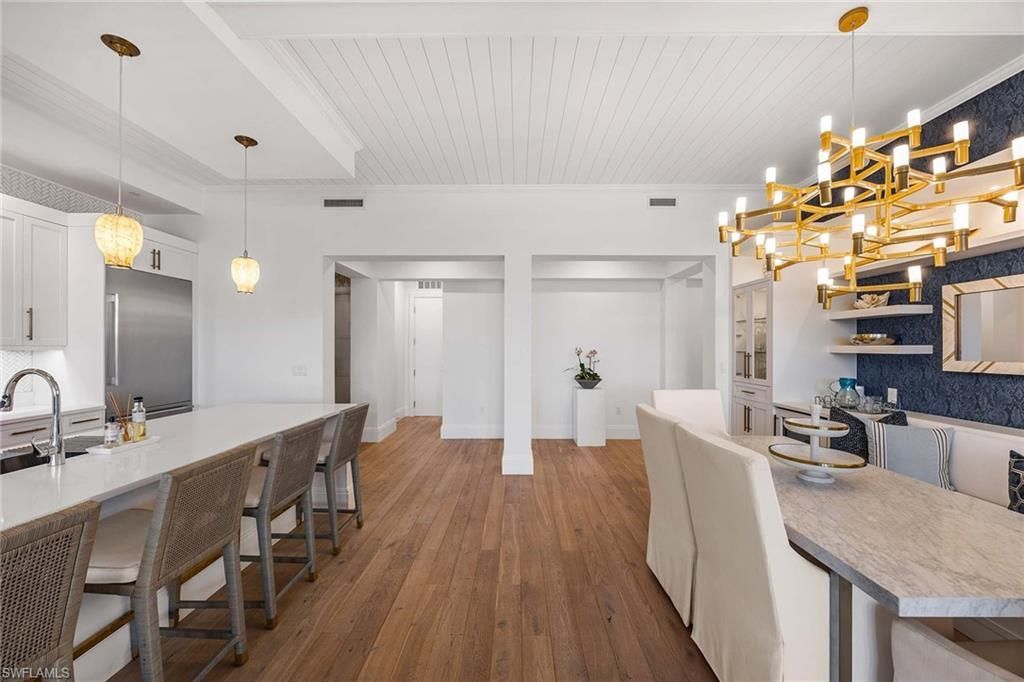 875 6th Ave S, Unit 203, Naples, FL 34102 Photo