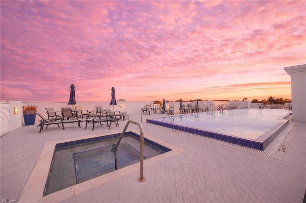 875 6th Ave S, Unit 203, Naples, FL 34102 Photo