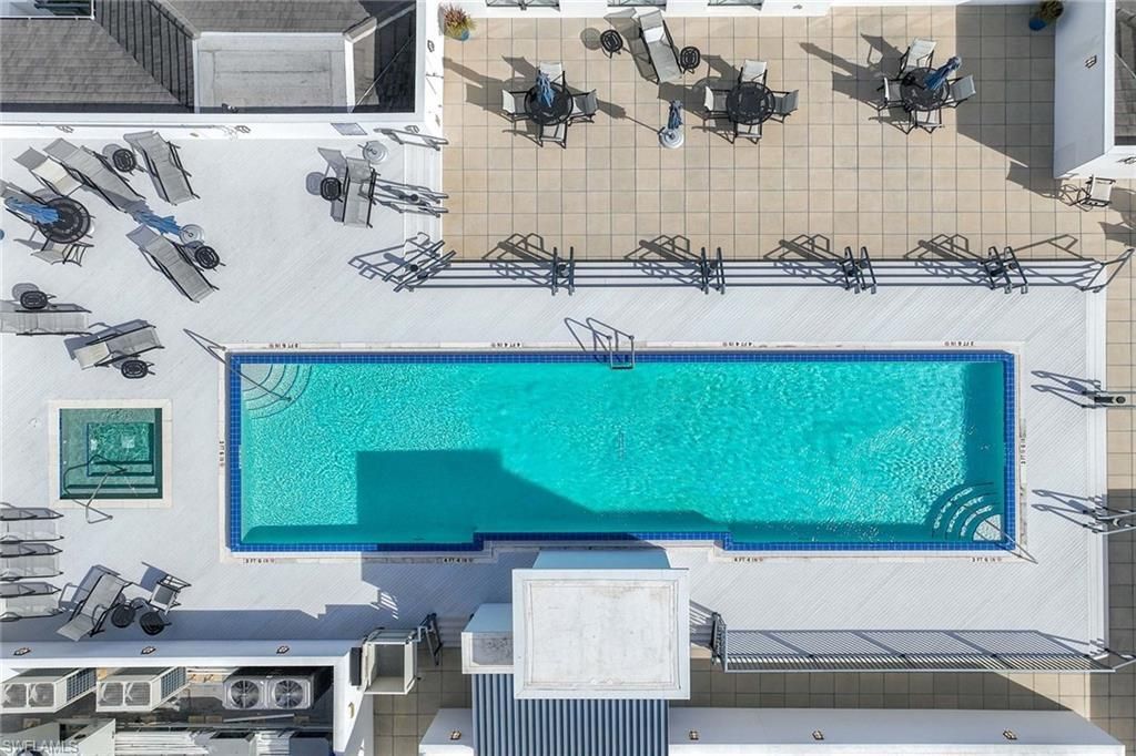 875 6th Ave S, Unit 203, Naples, FL 34102 Photo