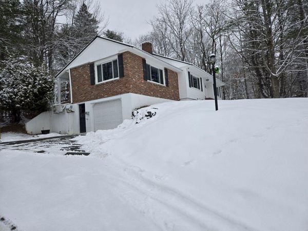 238 Middle Street, Farmington, ME 04938
