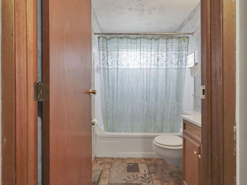 1641 Greenville Road, Columbus, OH 43223 Photo 18