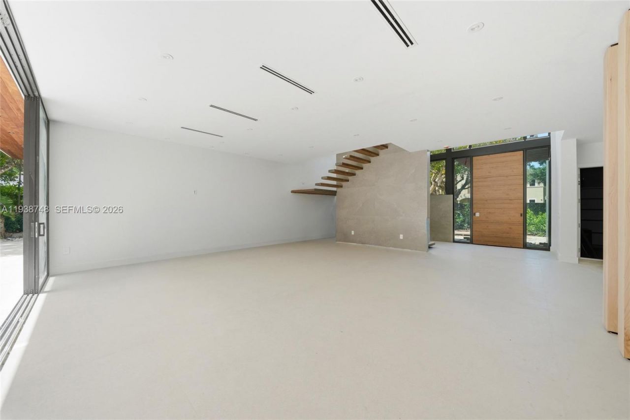 4150 Loquat Ave, Miami, FL 33133 Photo