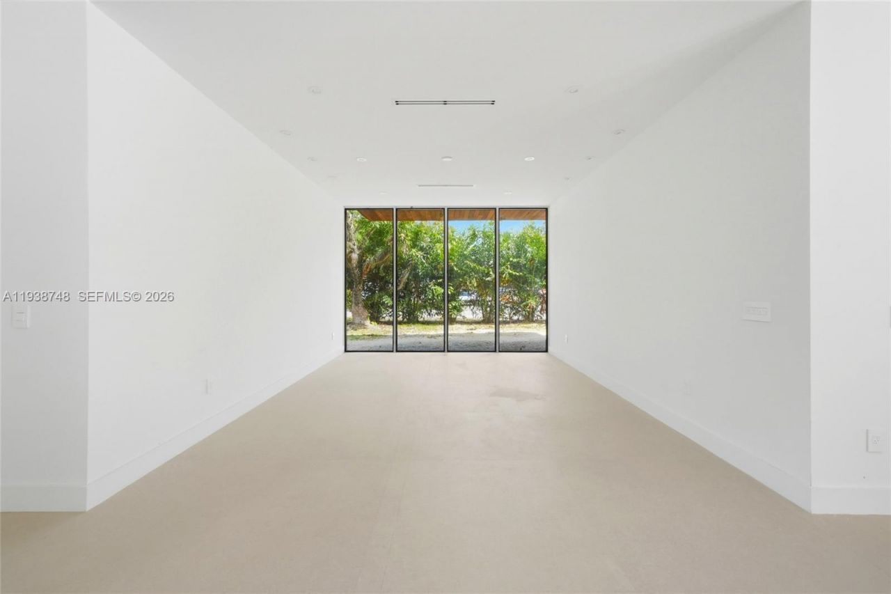4150 Loquat Ave, Miami, FL 33133 Photo