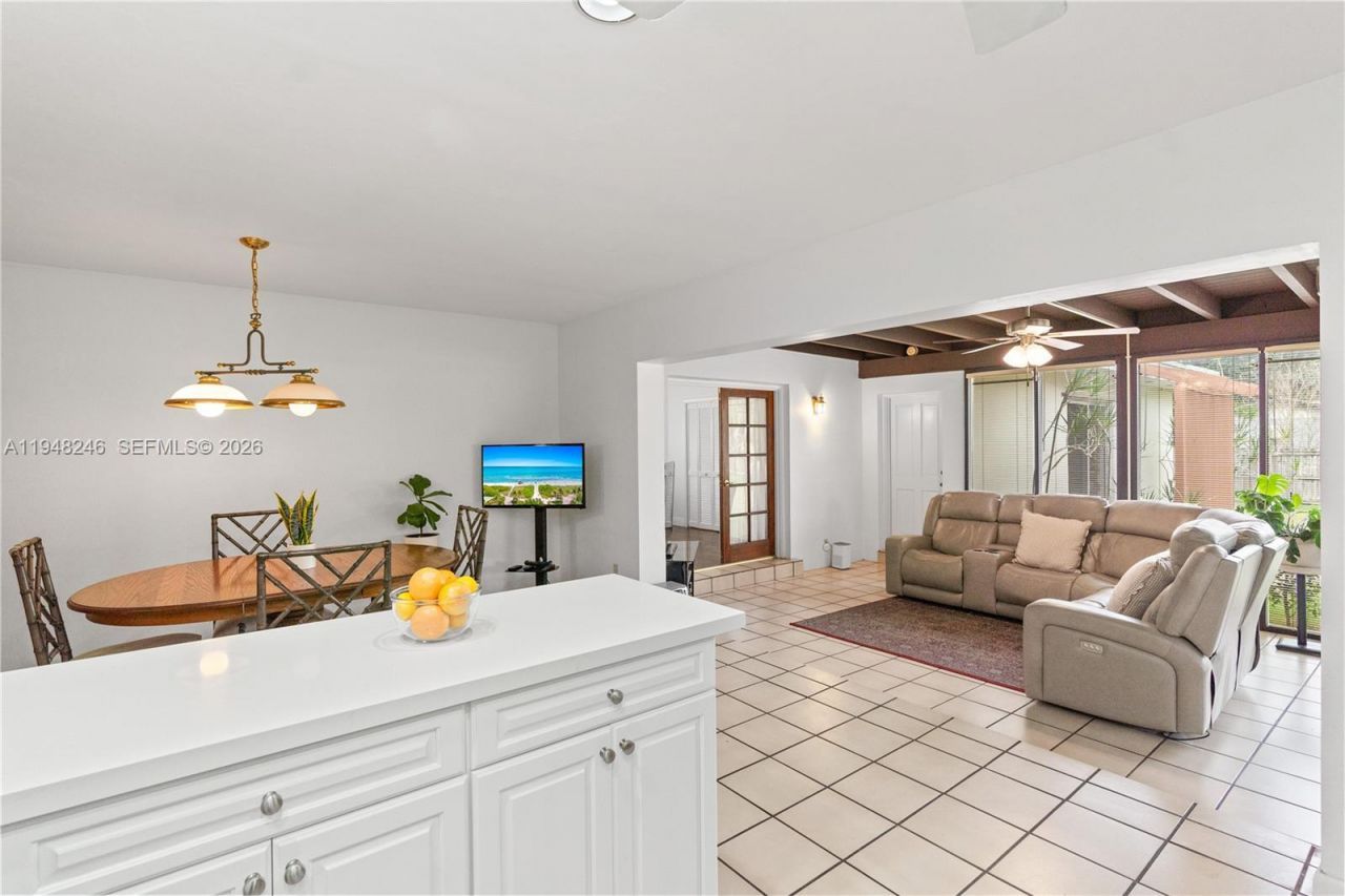 15200 SW 84th Ave , Palmetto Bay, FL 33157 Photo