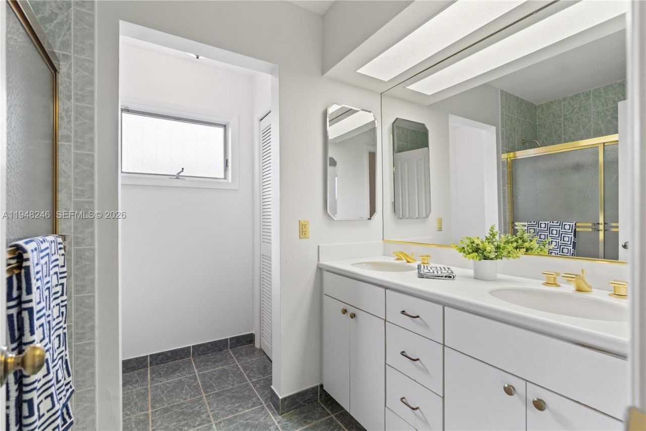 15200 SW 84th Ave , Palmetto Bay, FL 33157 Photo