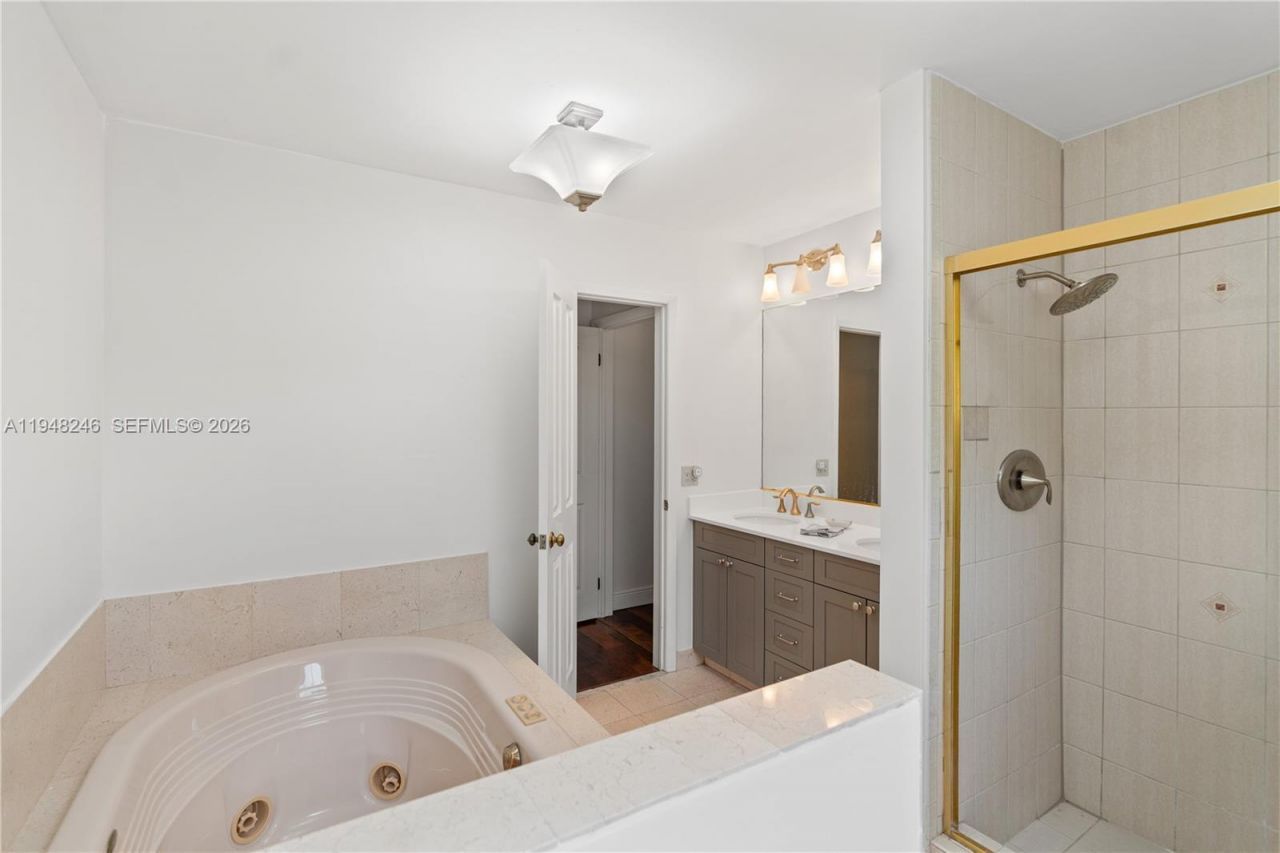 15200 SW 84th Ave , Palmetto Bay, FL 33157 Photo