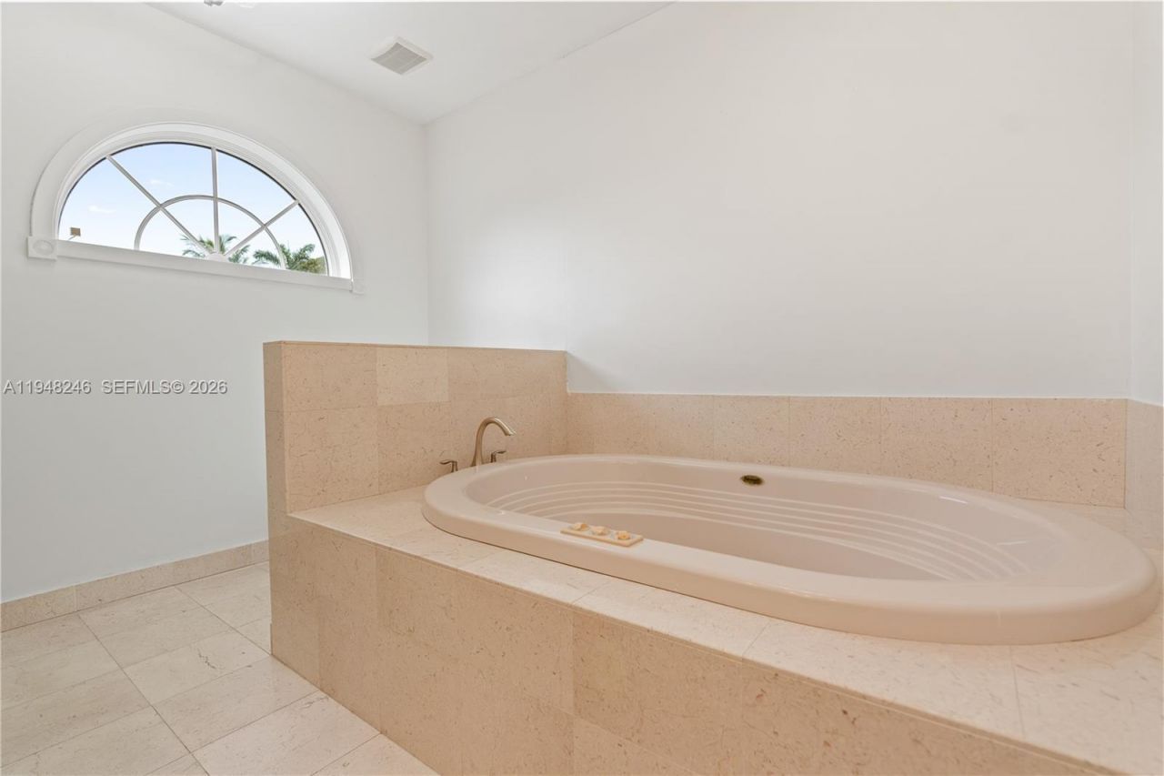 15200 SW 84th Ave , Palmetto Bay, FL 33157 Photo