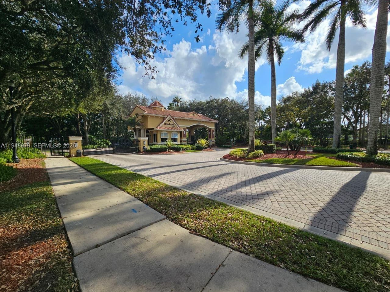 12981 Kapok Ln, Davie, FL 33330 Photo