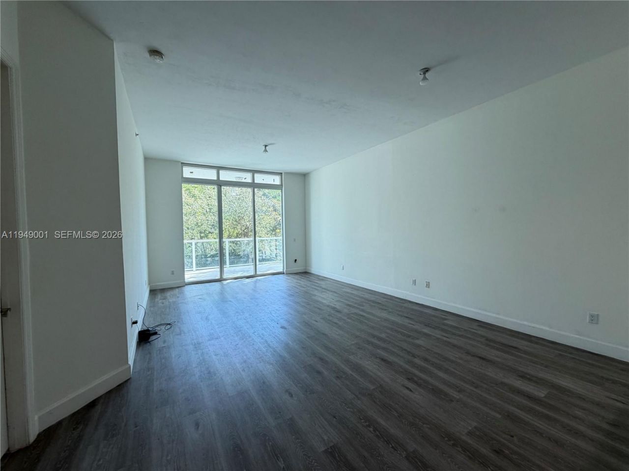 14951 Royal Oaks Ln, Unit 106, North Miami, FL 33181 Photo