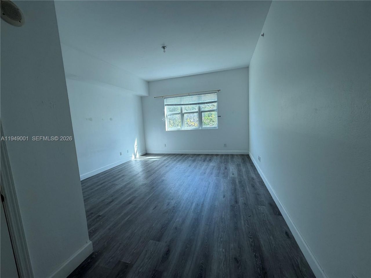 14951 Royal Oaks Ln, Unit 106, North Miami, FL 33181 Photo