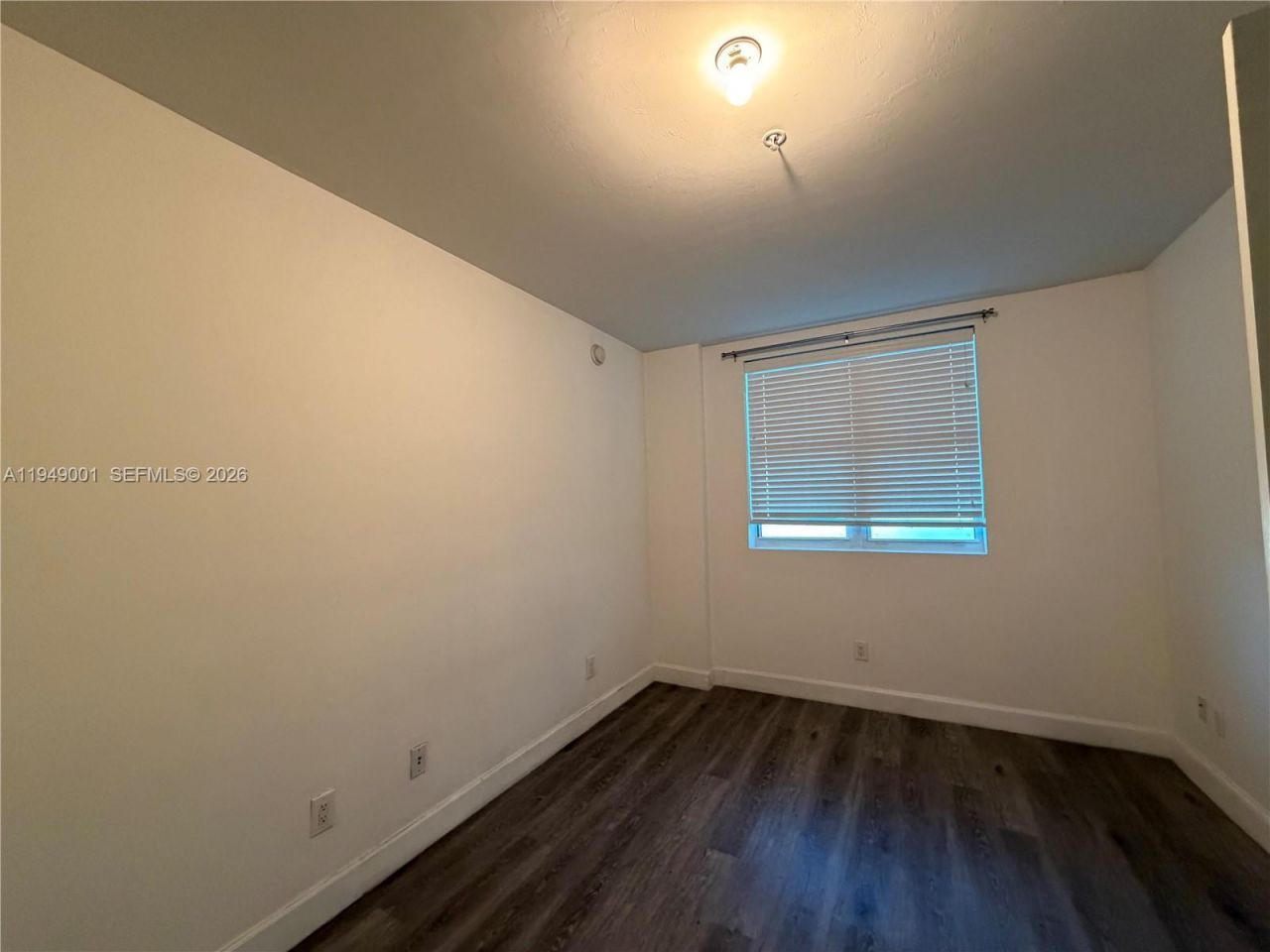 14951 Royal Oaks Ln, Unit 106, North Miami, FL 33181 Photo