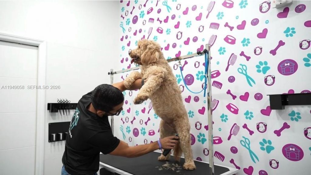 8347 NW 36th St , Doral, FL 33166 Photo