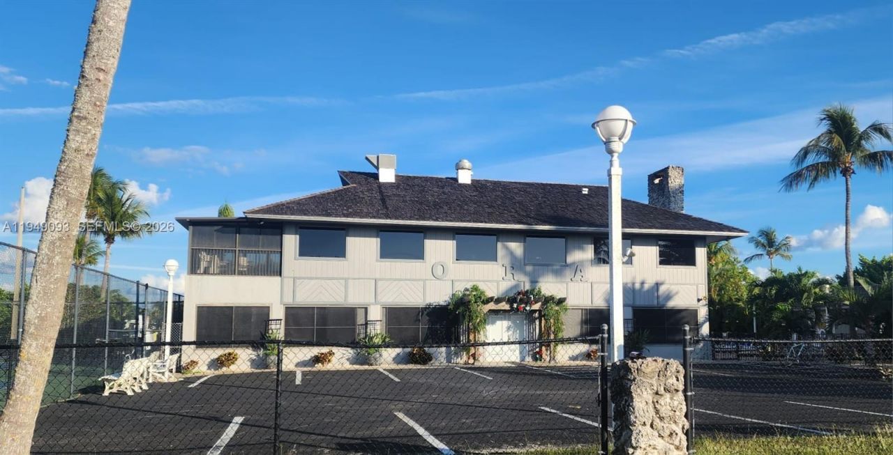 150 Smallwood Dr, Unit 6, Chokoloskee, FL 34138 Photo