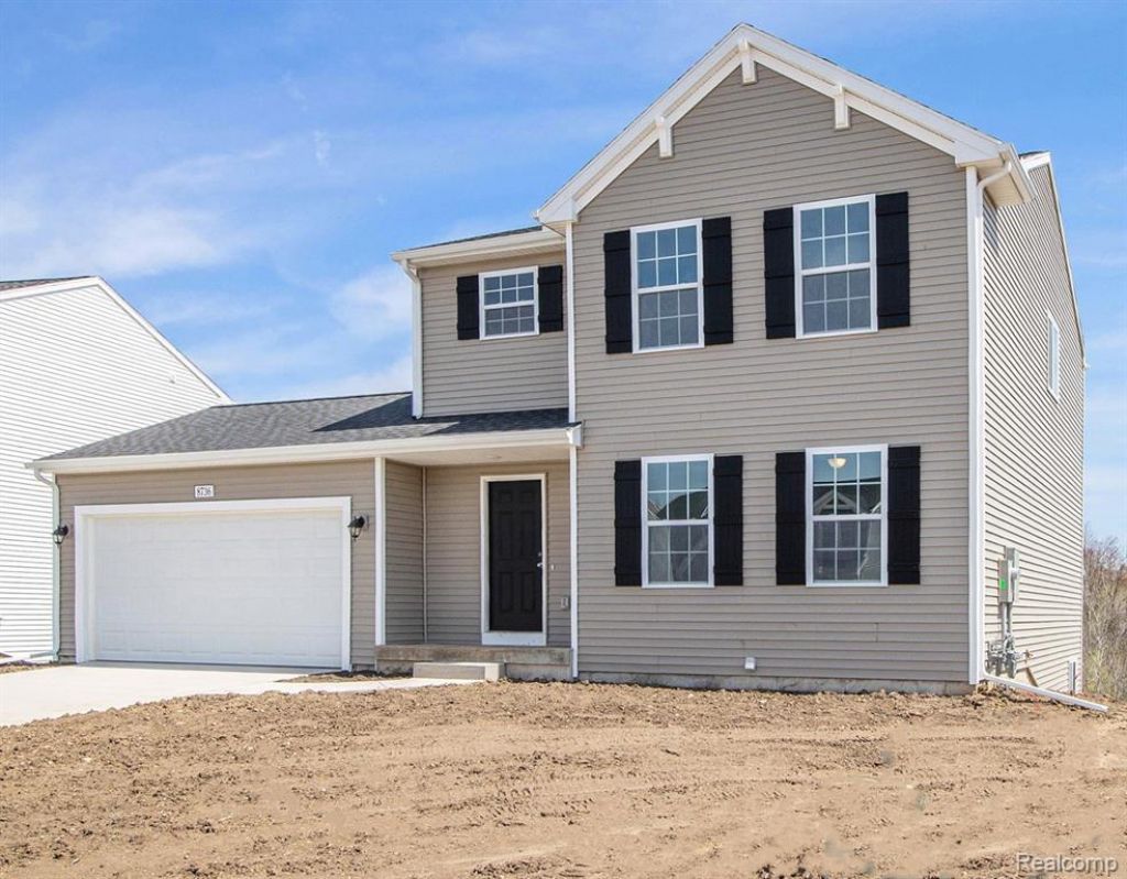 200 Kingsberry Drive, Blissfield Vlg, MI 49228 Main Photo