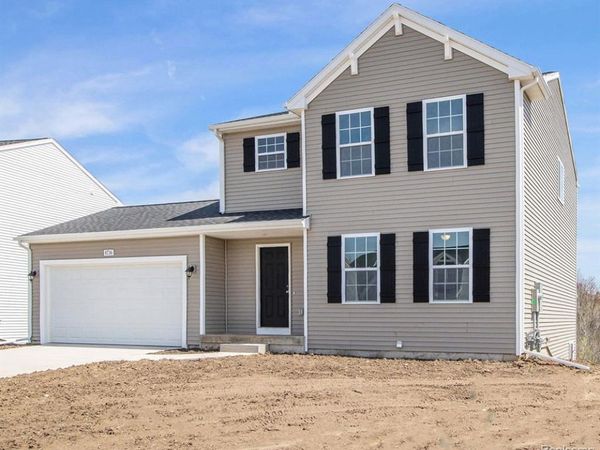 200 Kingsberry Drive, Blissfield Vlg, MI 49228