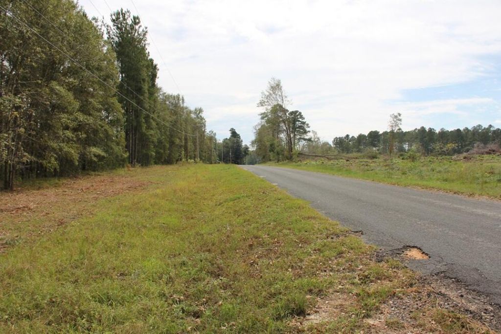 00 Fellowship Road Photo 5