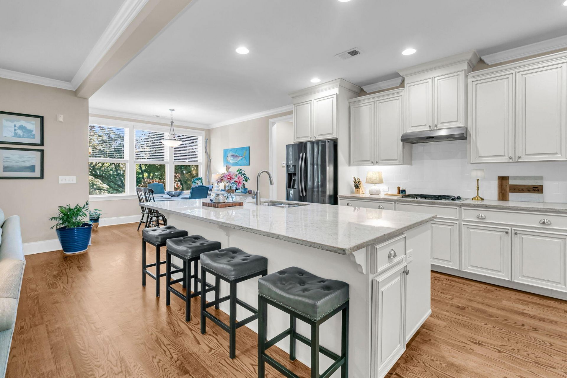 4066 Blackmoor Street Photo 16