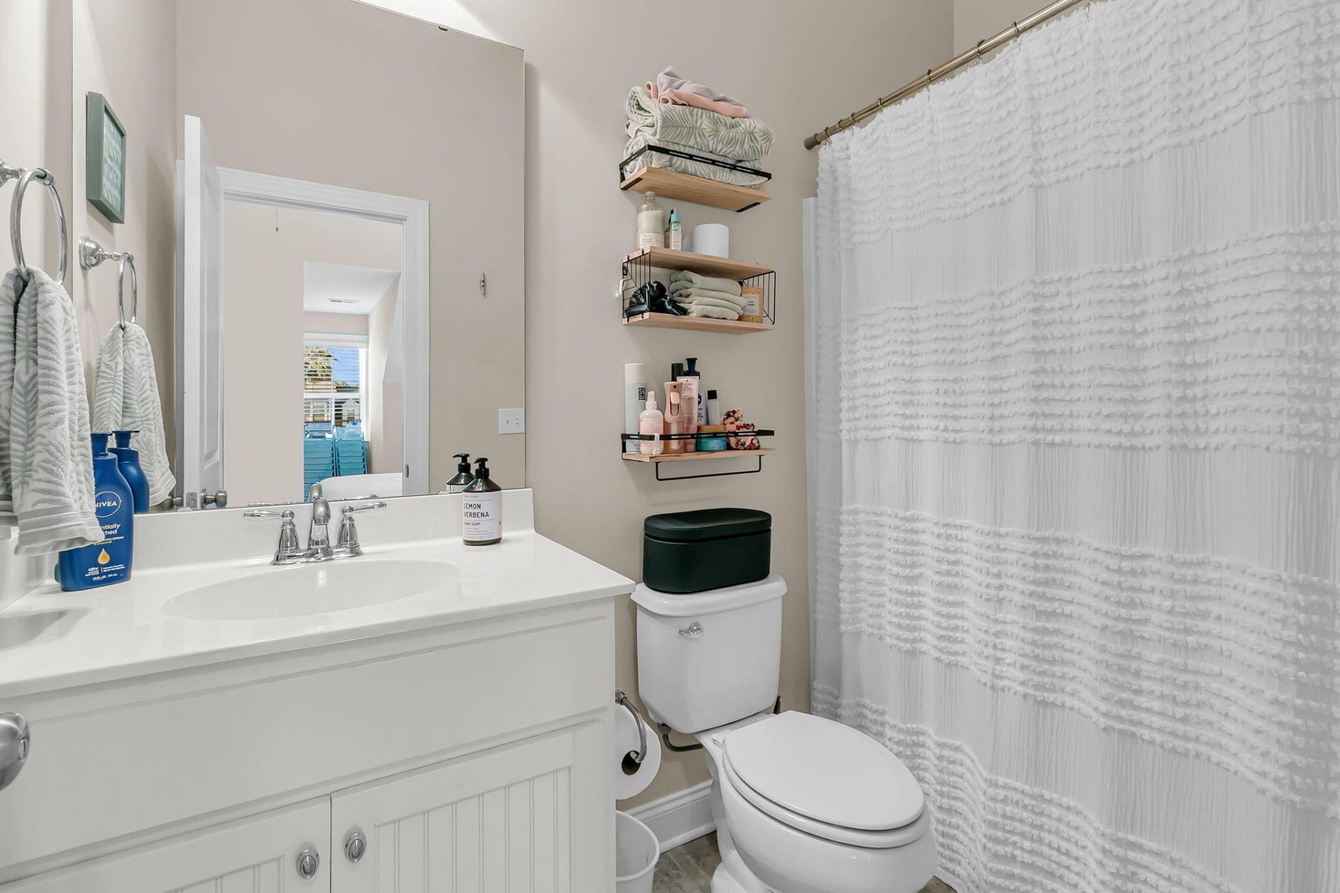 4066 Blackmoor Street Photo 38