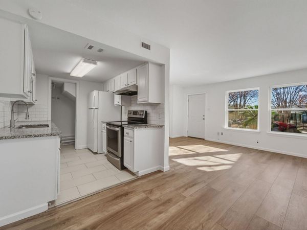 2124 Burton DR, Unit 125, Austin, TX 78741