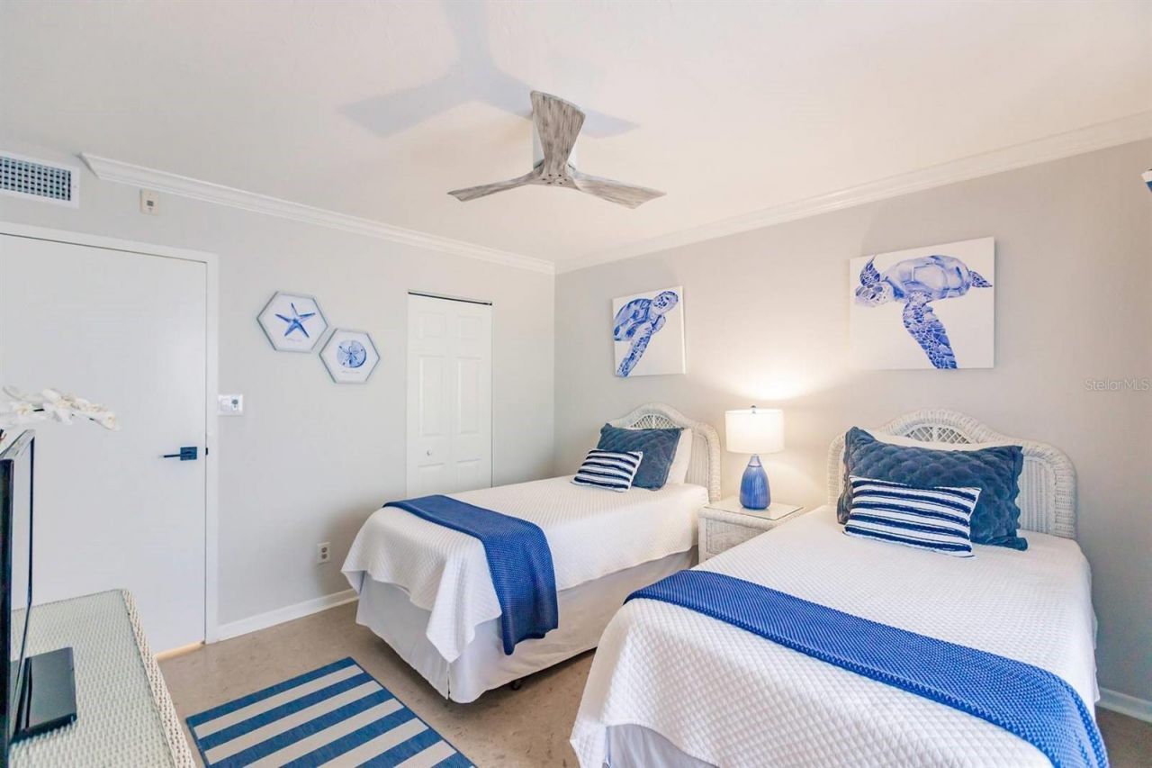 1055 W Peppertree Drive, Unit 206AA, Sarasota, FL 34242 Photo