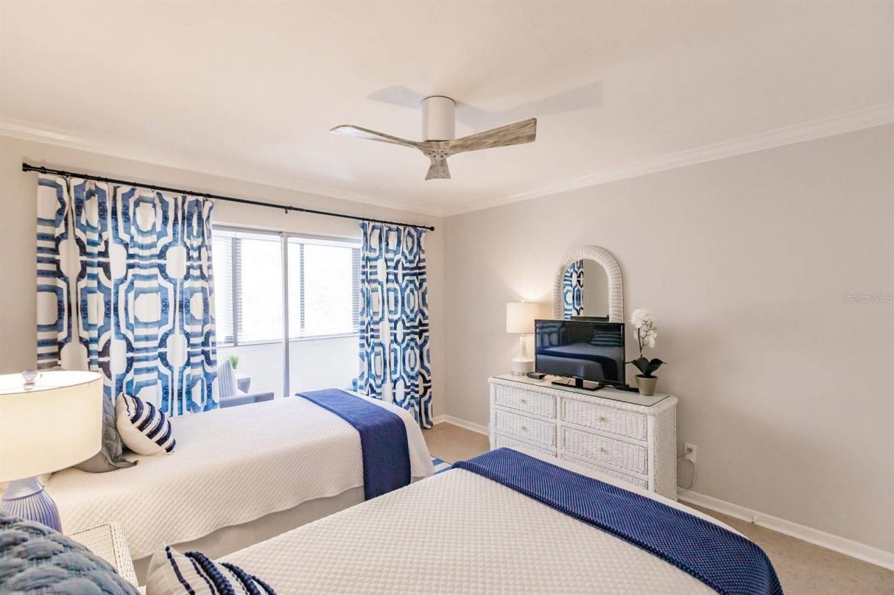 1055 W Peppertree Drive, Unit 206AA, Sarasota, FL 34242 Photo